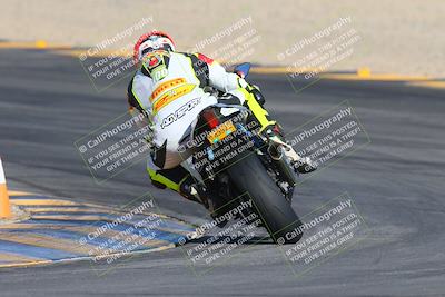 media/Dec-05-2024-Racers Edge (Thu) [[e102e0690b]]/3-B Group/Session 1 Turn 8 Backside/